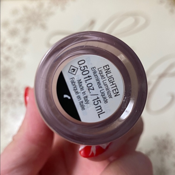 Rare Beauty Enlighten liquid luminizer SWATCHED - Picture 3 of 5